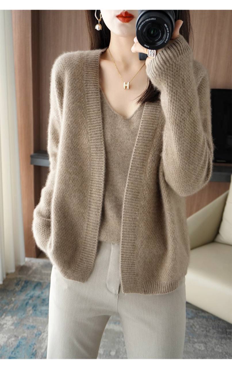 Soft Cardigan Knitted Cashmere Suspender Sweater Two-Piece Set